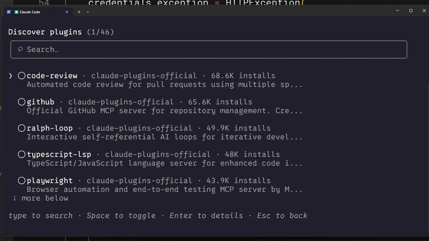 El buscador de plugins de Claude Code mostrando plugins de la comunidad con su número de instalaciones